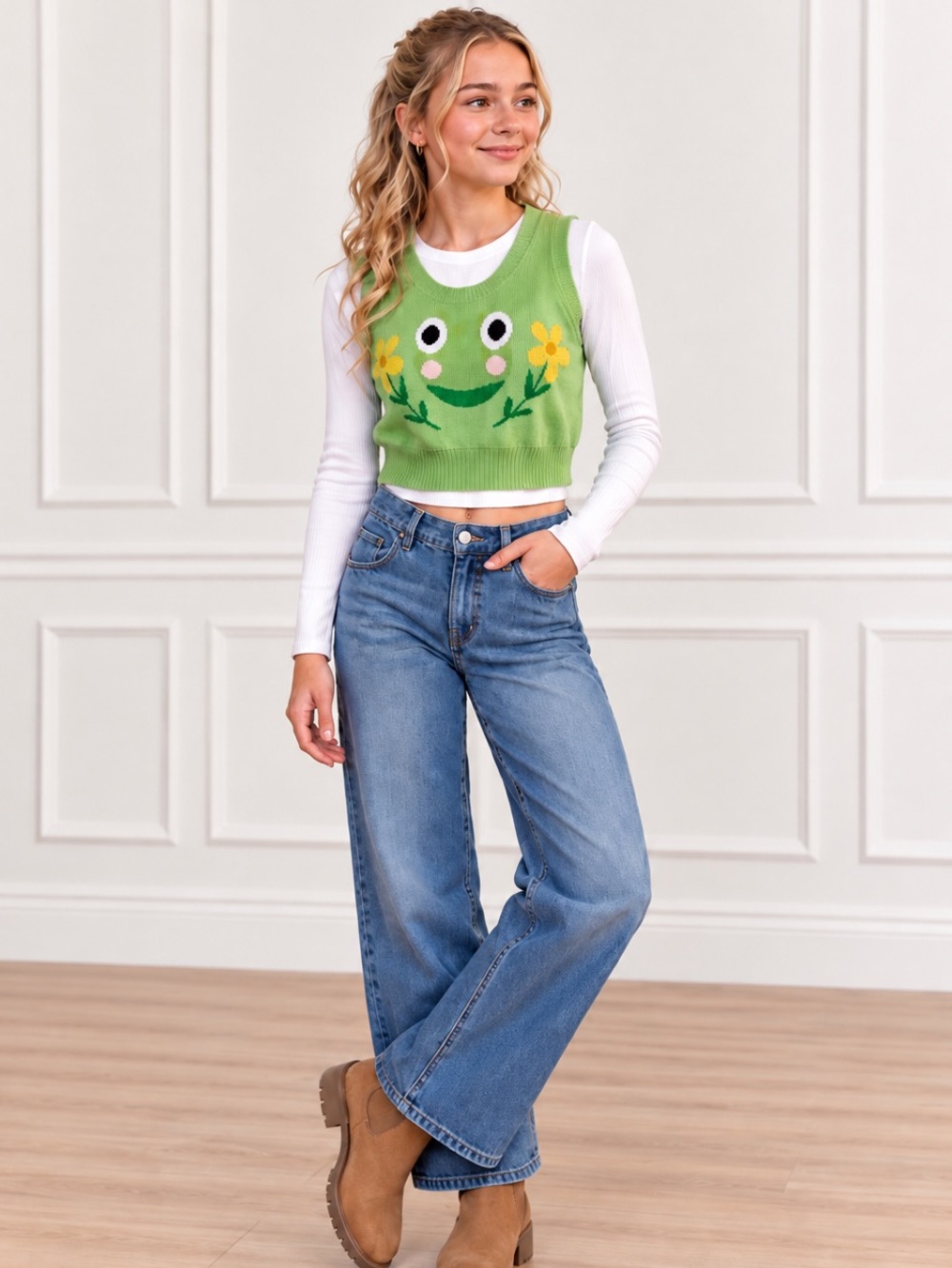 THORN & FABLE Frog Mushroom Flower Crop Tank Top Size: Small/Medium
